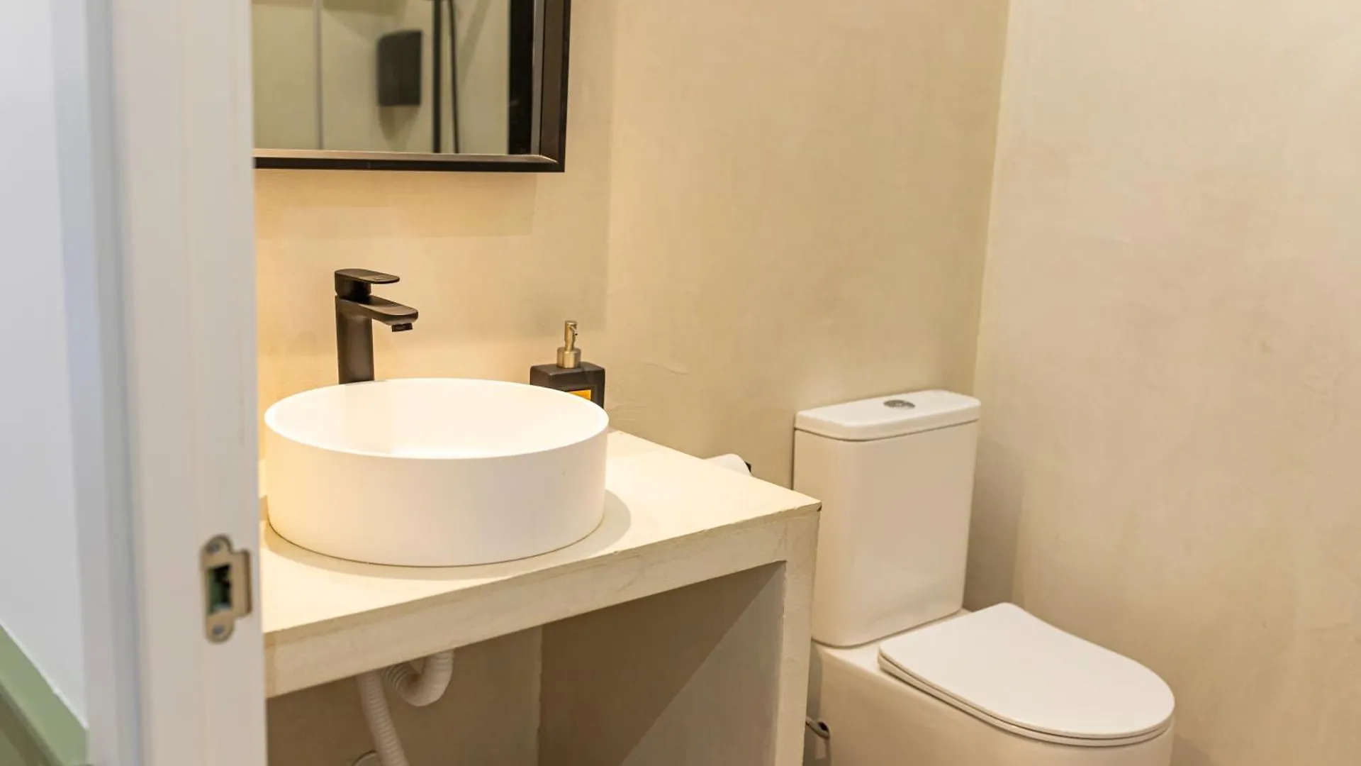 Apartment Resolana Suites Seville Spain