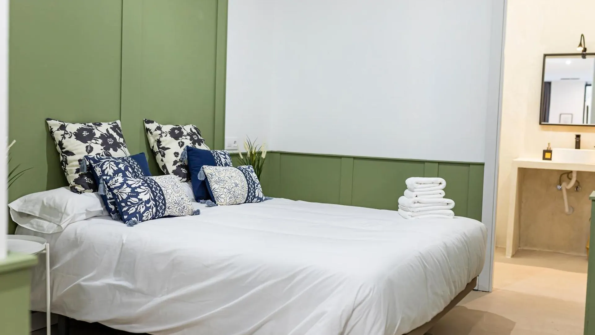 Apartment Resolana Suites Seville